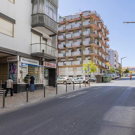 Urban Elegance Apartment Almada Exterior photo