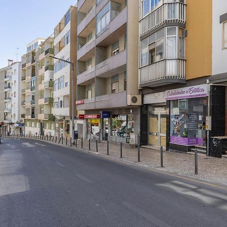 Urban Elegance Apartment Almada Exterior photo