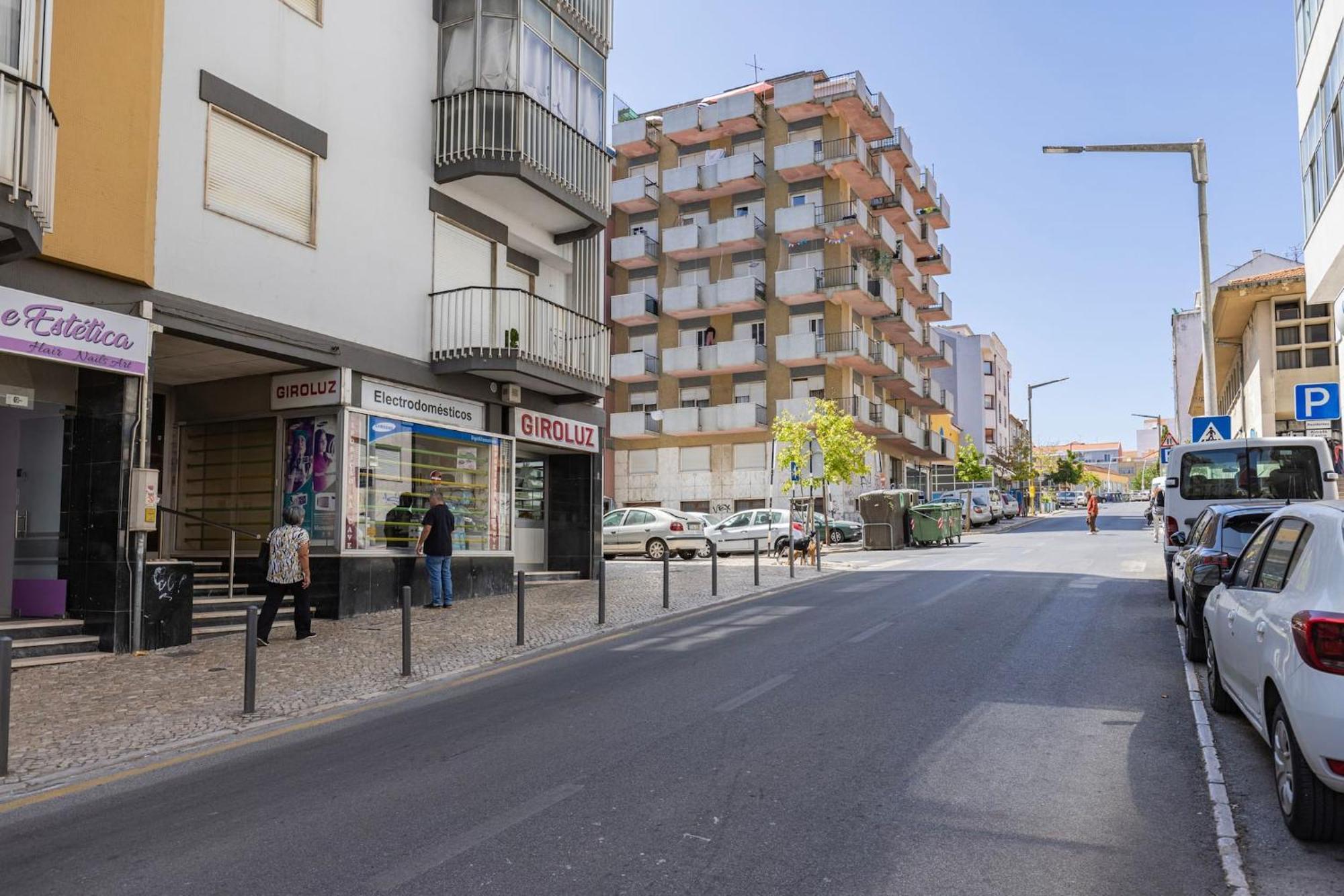 Urban Elegance Apartment Almada Exterior photo