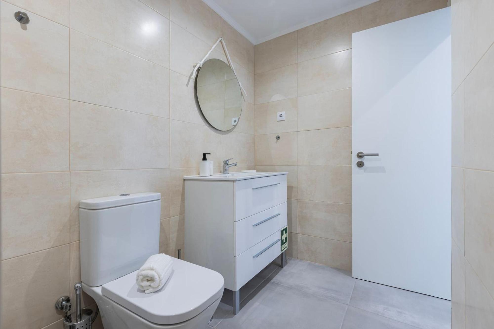 Urban Elegance Apartment Almada Exterior photo